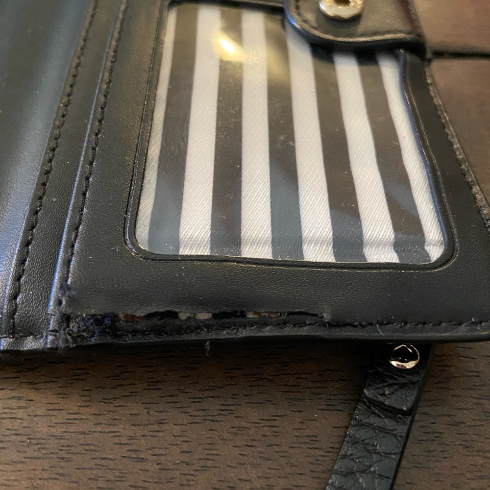 Kate Spade Wallet - Picture 4 of 4